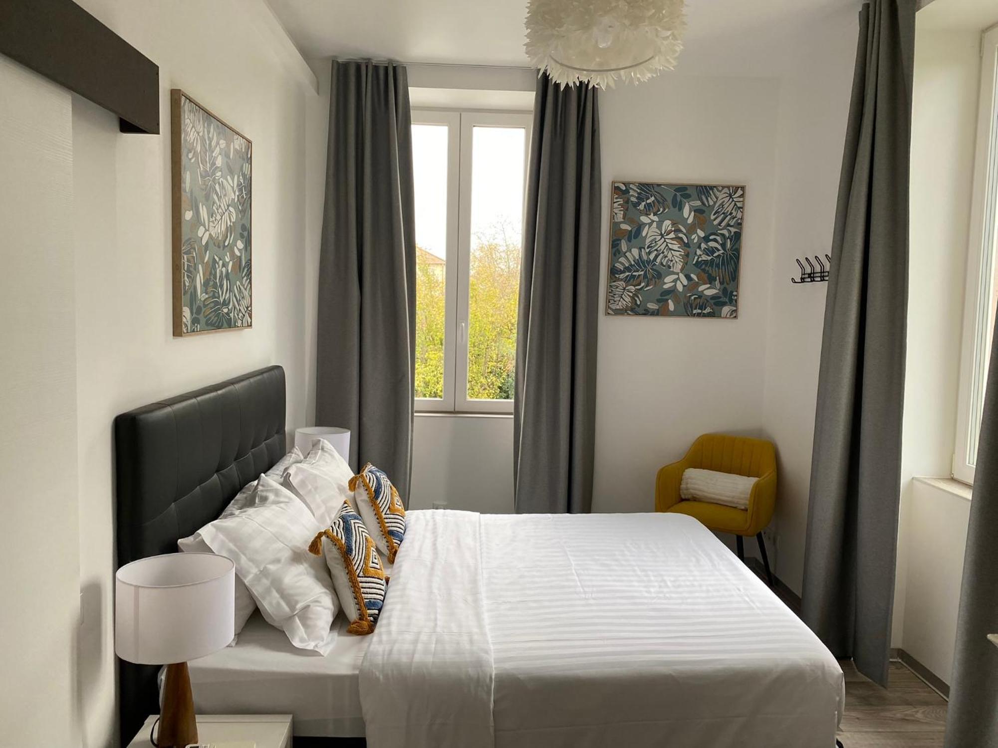 Les Rives Des Habsbourg Aparthotel Ensisheim Kültér fotó